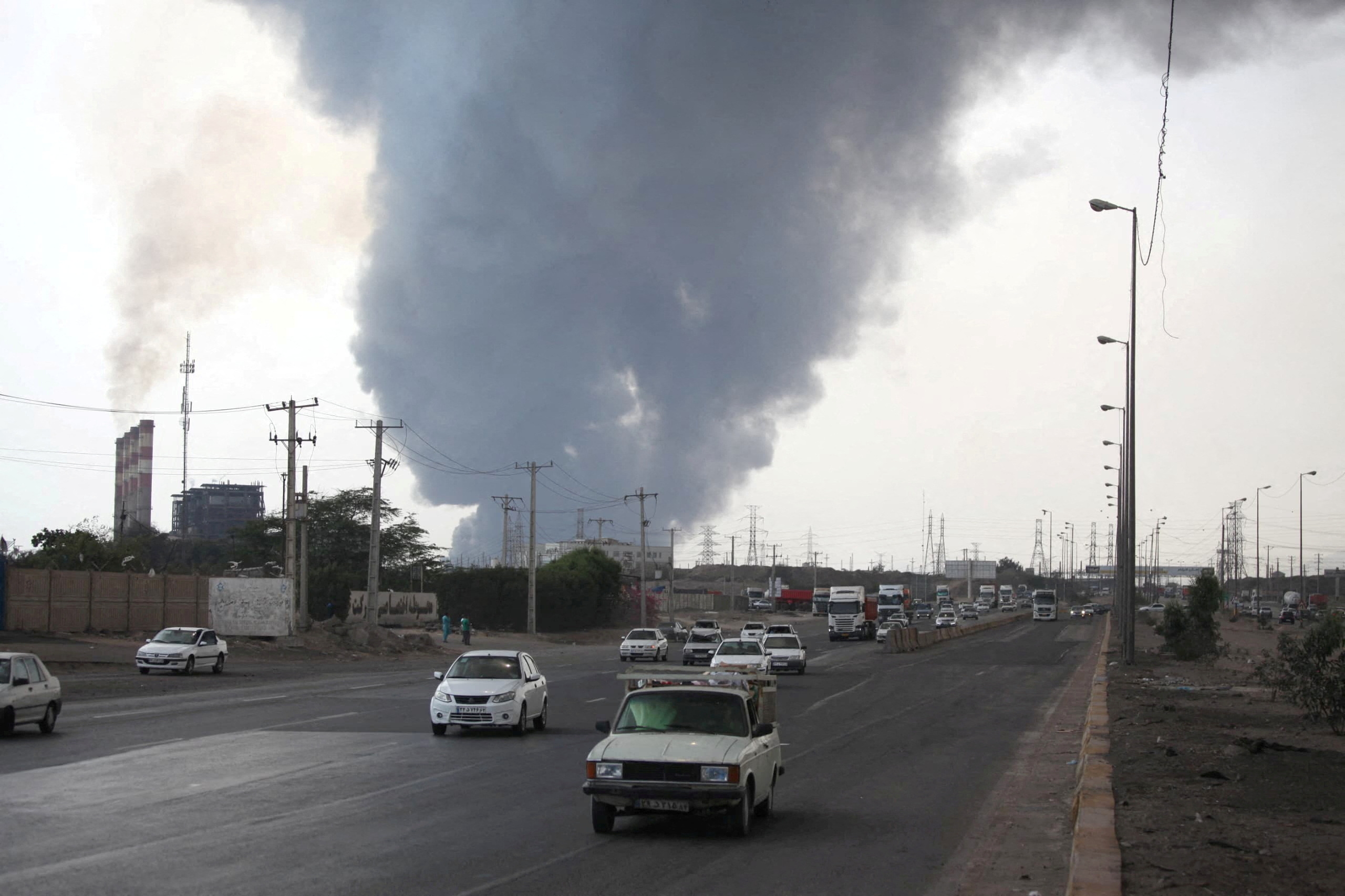 image Suspected chemical blast at Iran&#8217;s Bandar Abbas port kills at least 18, injures hundreds