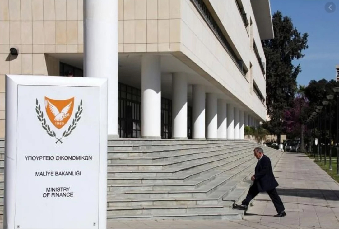 image Unfreezing public sector hiring must come with major reforms